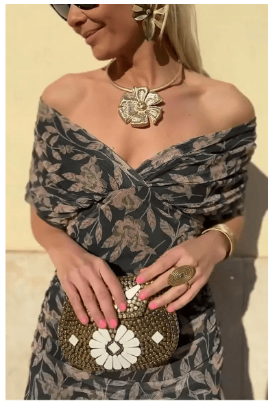 Auriska – Zwiewna sukienka maxi z kwiatowym wzorem