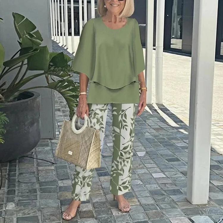 Perpetua – Stylowy dwuczęściowy komplet z nadrukiem